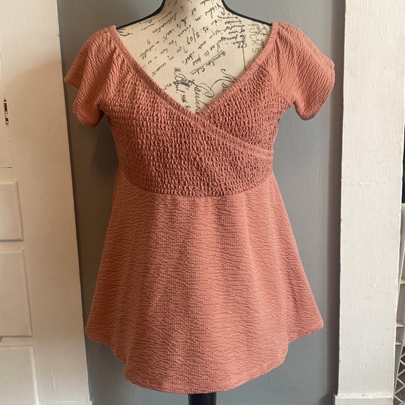 Torrid Dusty Pink Textured Smocked Off Shoulder Babydoll Top CrissCross Surplice - Picture 4 of 10